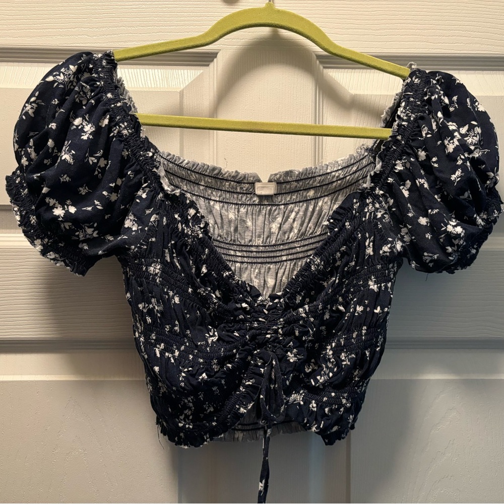 Floral Puff Sleeve Crop Top